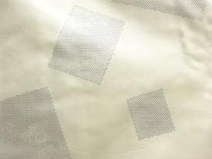 アンティーク　色紙模様織出し本場白大島紬着物（7マルキ）